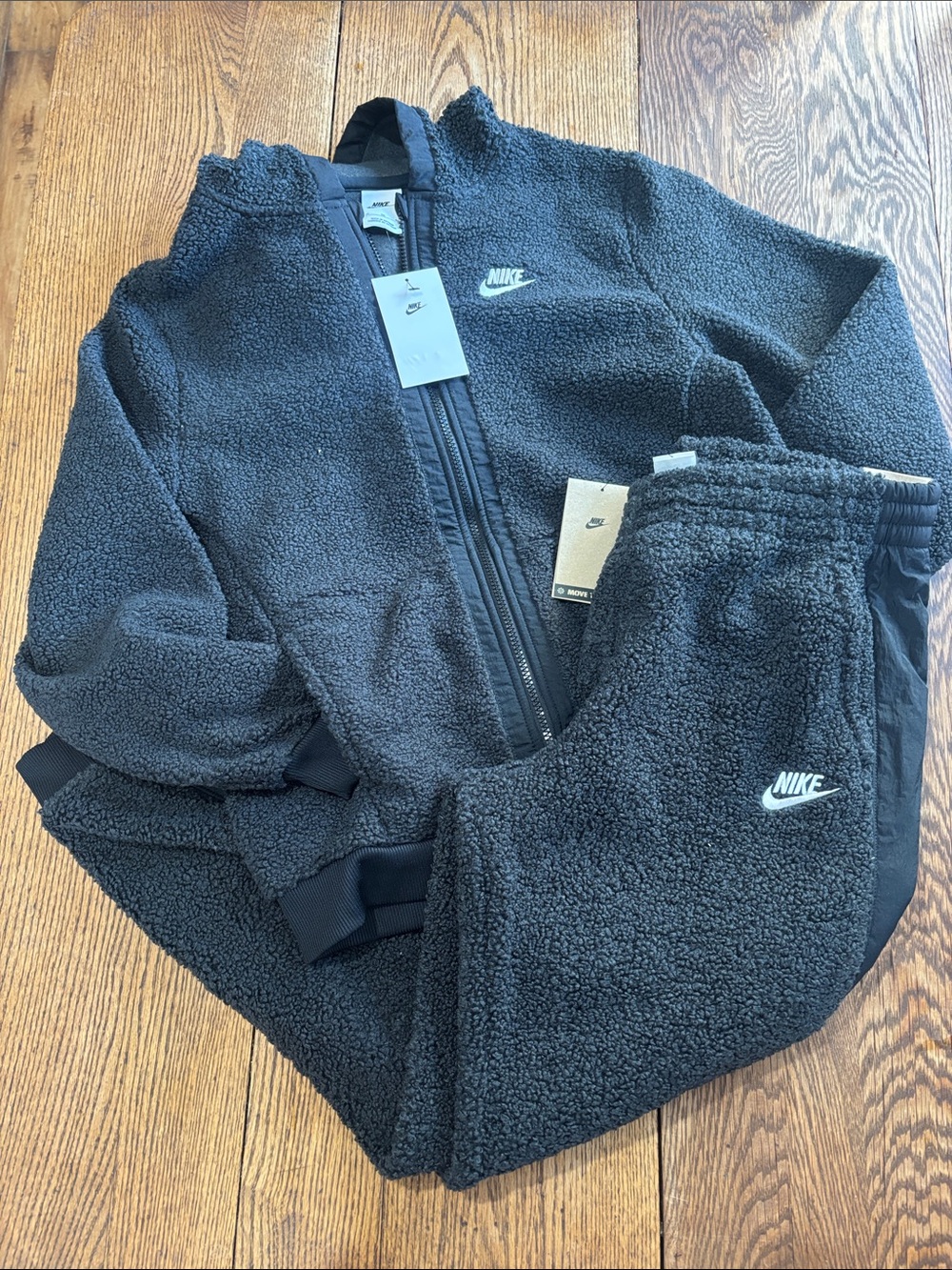 NWT Kids Nike Black Sherpa Fleece Zip Jacket and Joggers Set